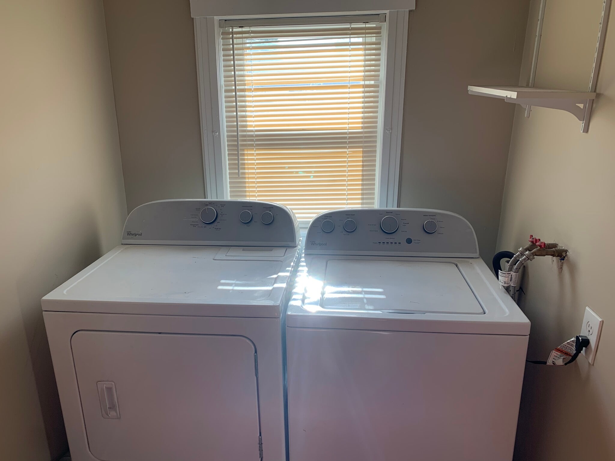 Laundry room off kitchen - 5 Spring Ave