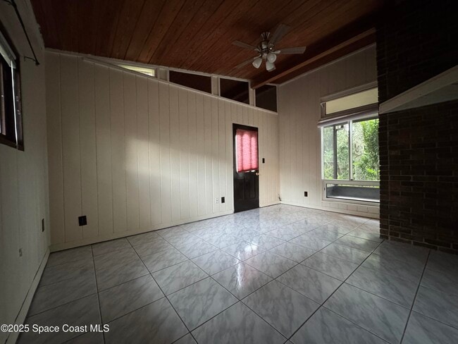 Building Photo - 6795 Bright Ave