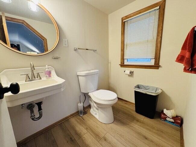 Building Photo - 6012 Logan Ave S