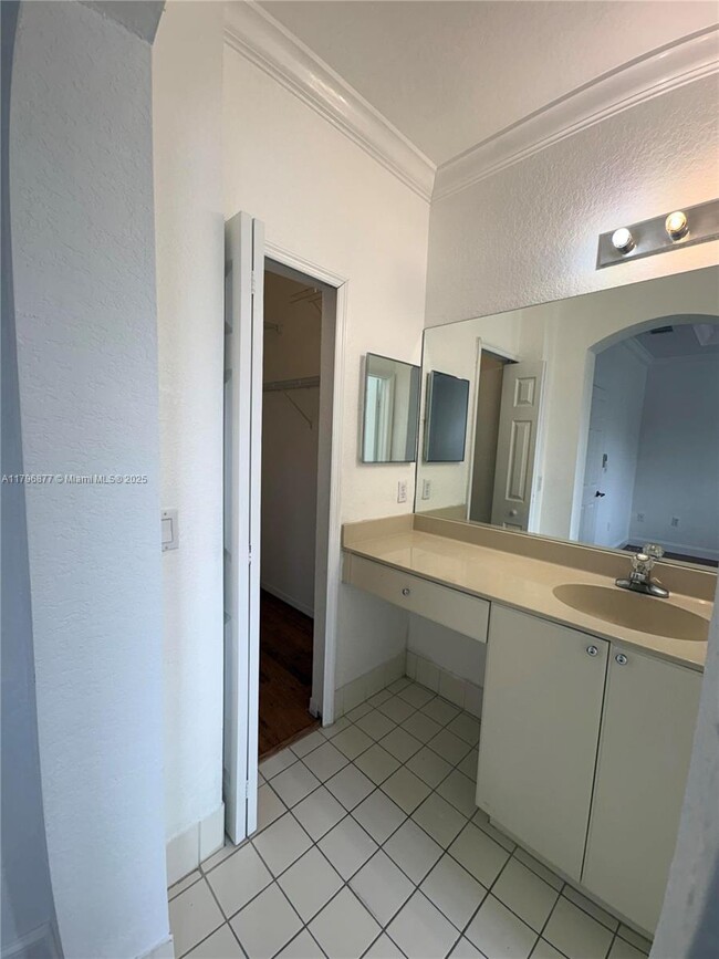Building Photo - 8301 NW 107th Ct