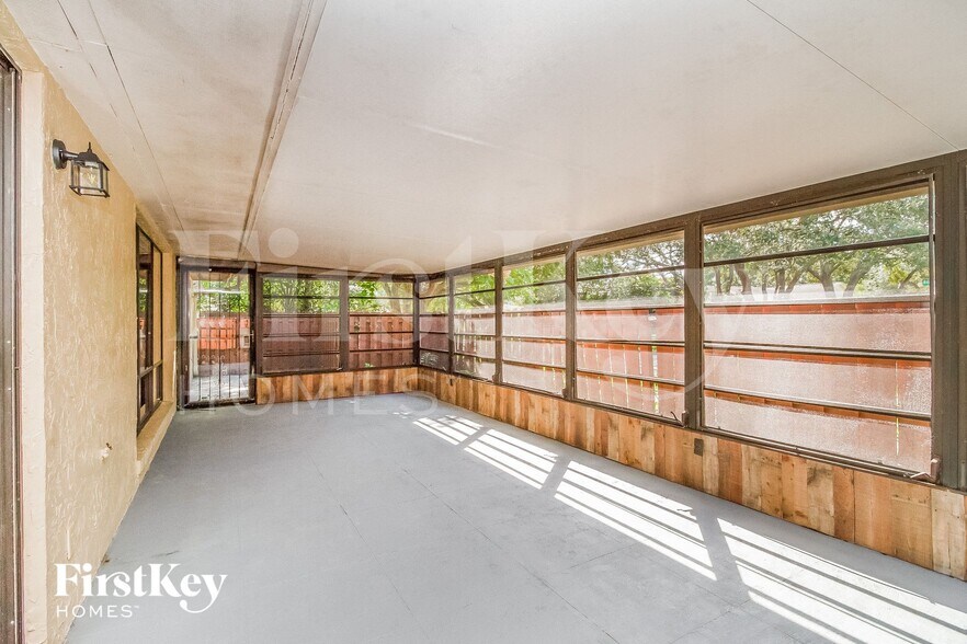 Building Photo - 916 Cypresswood Ct