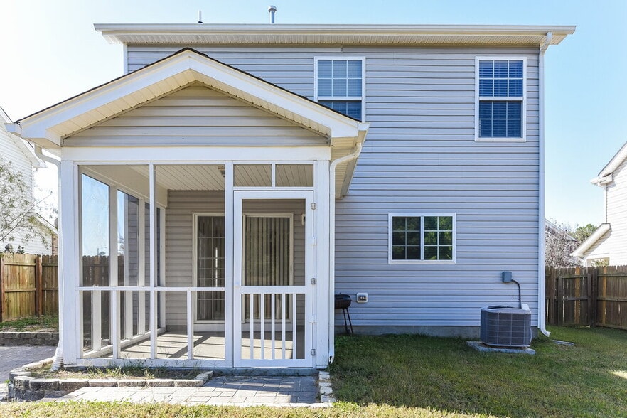 Building Photo - 6542 Guard Hill Dr