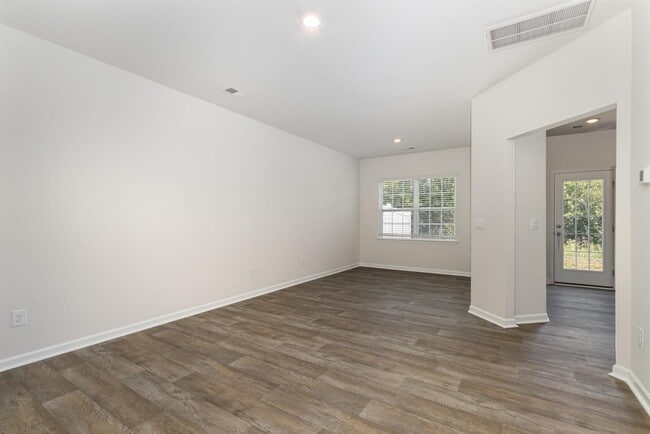 Building Photo - 5210 Henley Ridge Drive