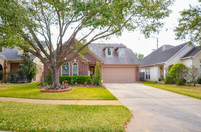 Building Photo - 2811 Willow Fork Dr