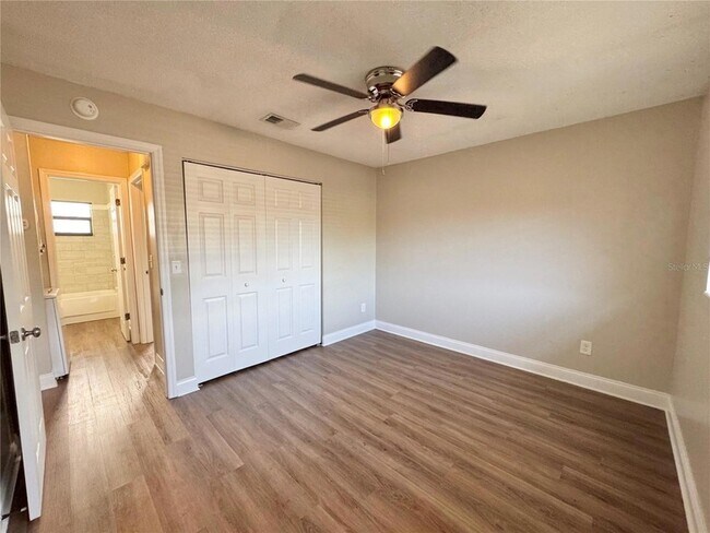 Building Photo - 1814 3rd St SE