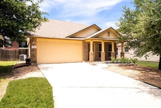 Building Photo - 1 Month Free Rent with an 18 Month Lease!!!
