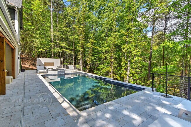 Building Photo - The Finest Furnished Upscale Executive Home, an Exquisite Luxury Rental, in Tega Cay for the Disc...