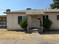 Building Photo - 727 Pleasanton Pl