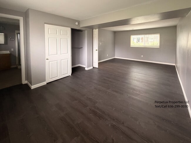 Building Photo - 544 Goldwood Dr