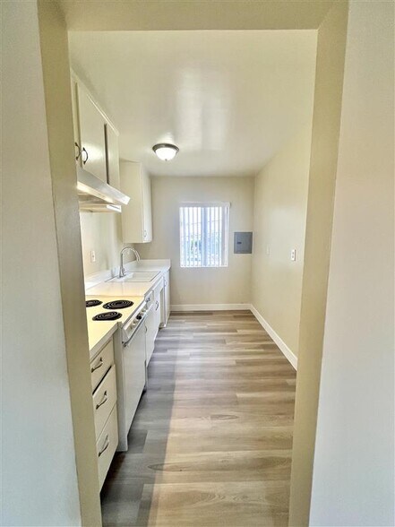 Building Photo - 1230 W. Hillandale Ave.