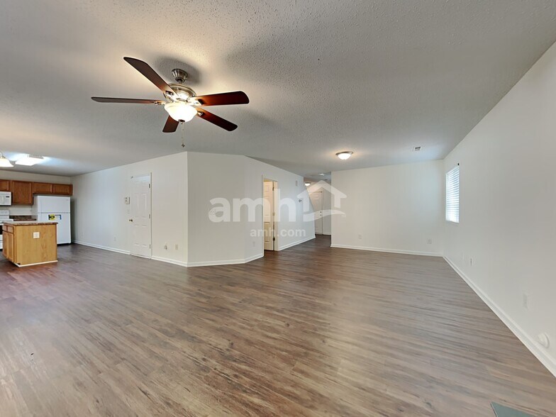 Building Photo - 2983 Dillon Rd