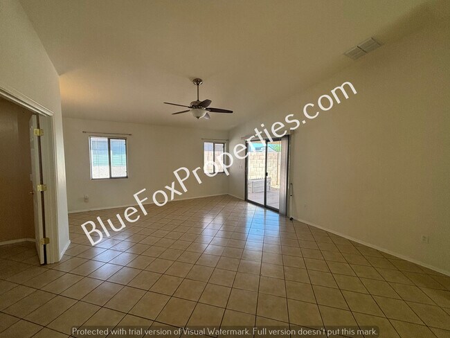 Building Photo - 7135 S Oakbank Dr