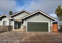 Building Photo - 1958 Windward Point