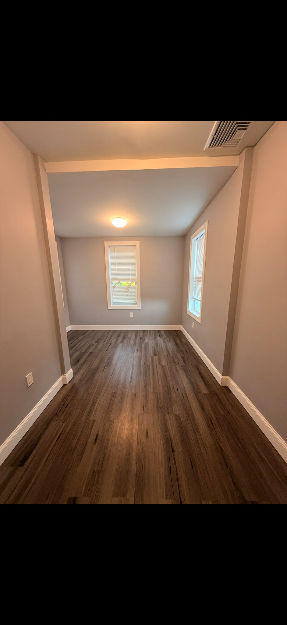 Building Photo - 1008 Boudinot Pl