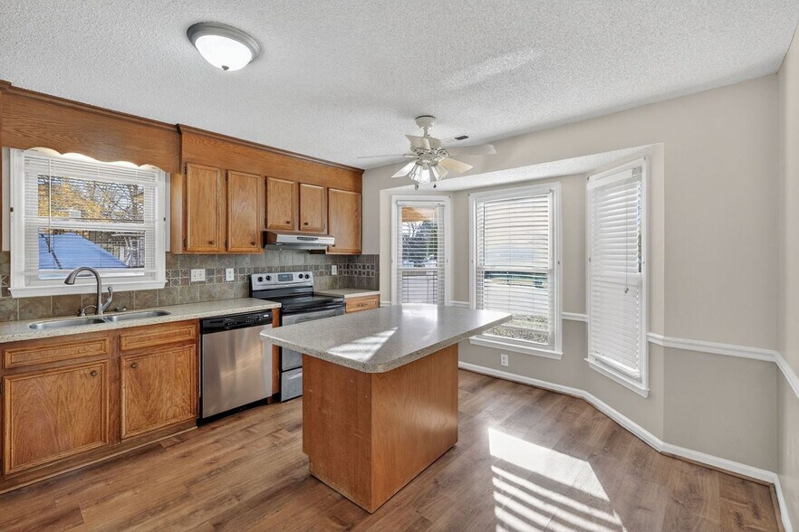 Building Photo - 1186 Stixfield Ct