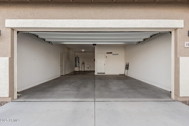 Building Photo - 11603 W Calavar Rd