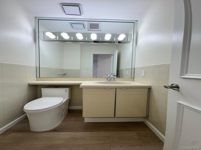 Building Photo - 80 Northgate Cir