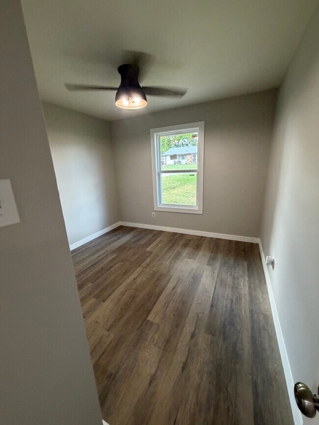 Building Photo - 103 Briarfield Cove