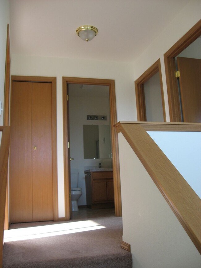 Building Photo - 1487 NW Elwha St