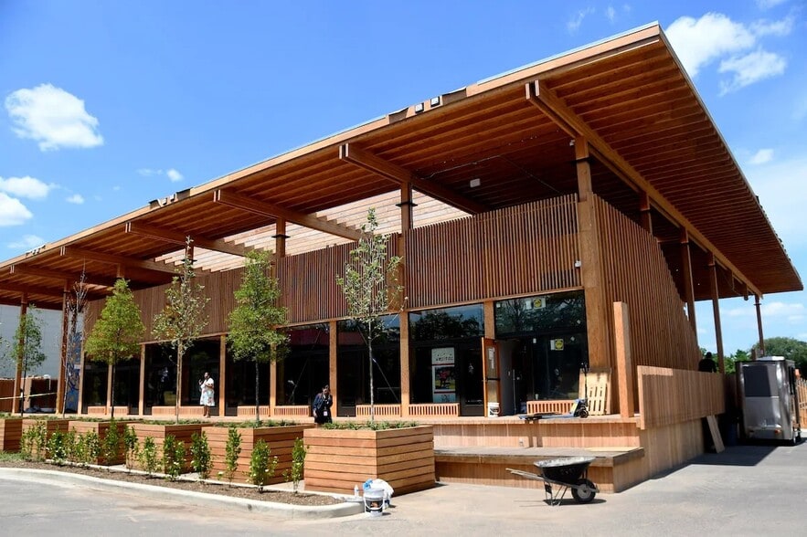 Building Photo - 735 Alabama Ave SE