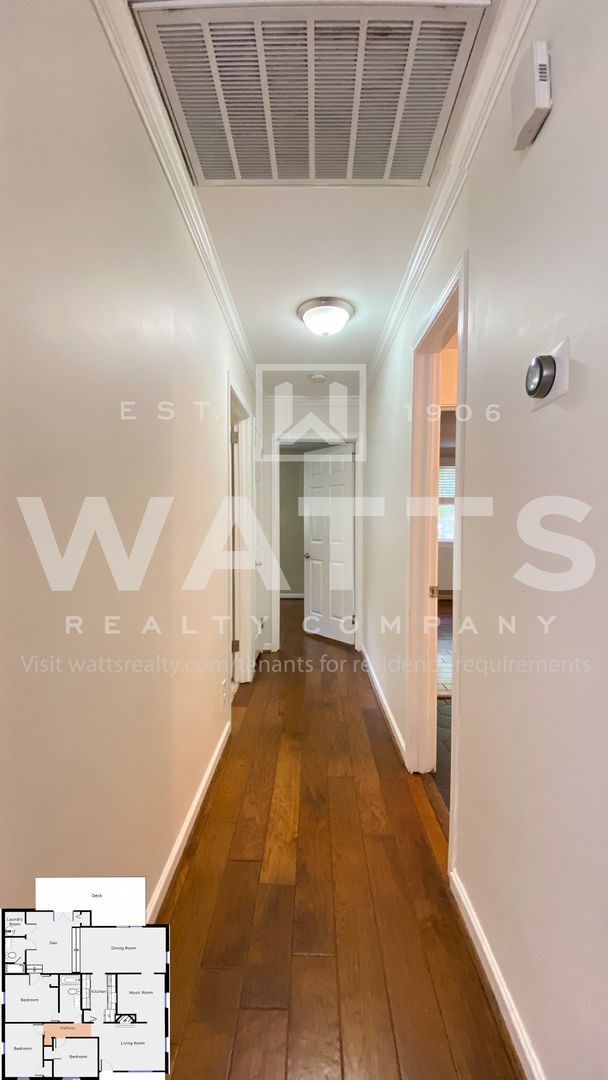 Building Photo - Wonderful 3 Bedroom Cottage in Crestline P...