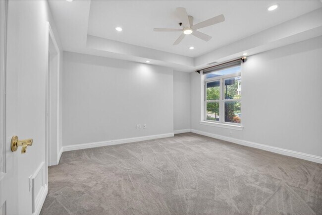 Building Photo - 500 North and South Rd