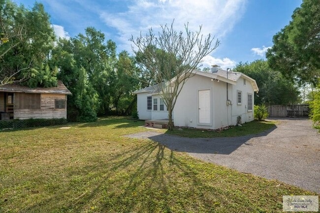 Building Photo - 3495 Boca Chica Blvd