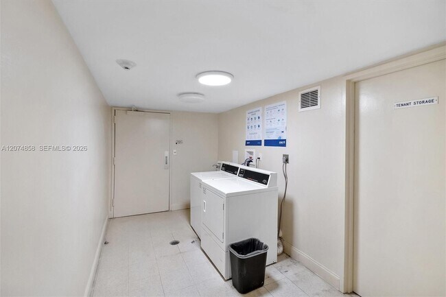Building Photo - 5555 Collins Ave