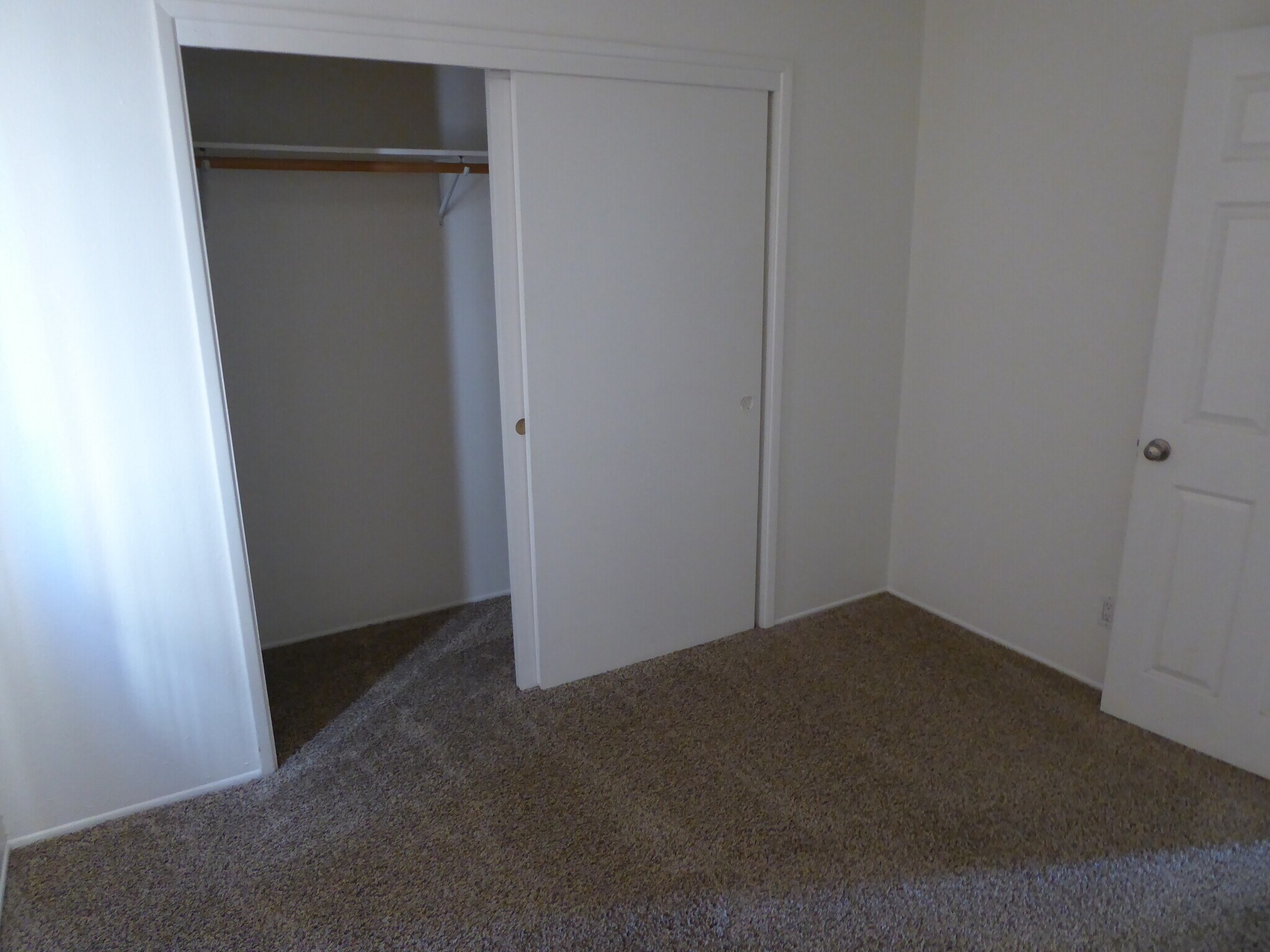 Rear bedroom - 218 Melrose Dr