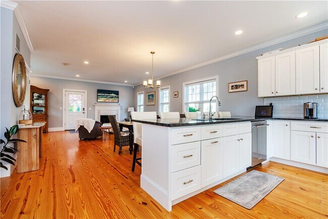 Building Photo - 19 Eustis Ave