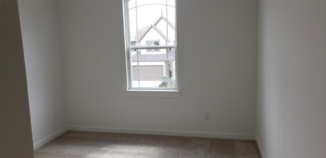 Building Photo - 10611 Hidden Rock Dr