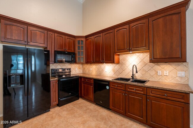 Building Photo - 2670 S Voyager Dr