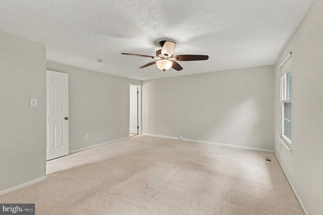 Building Photo - 15097 Mill Spring Dr