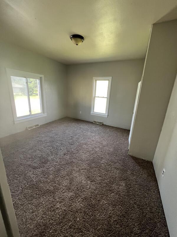 Building Photo - 1305 Princeton Ave