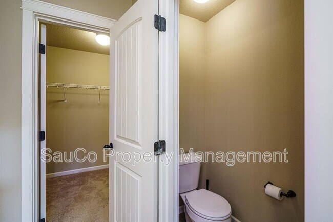 Building Photo - 2973 25th Ave