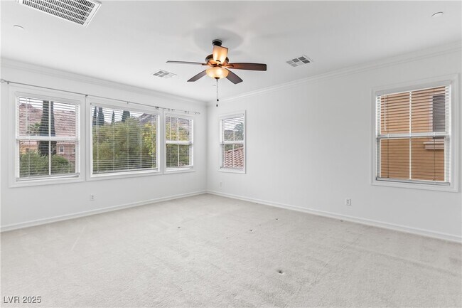 Building Photo - 58 Contrada Fiore Dr