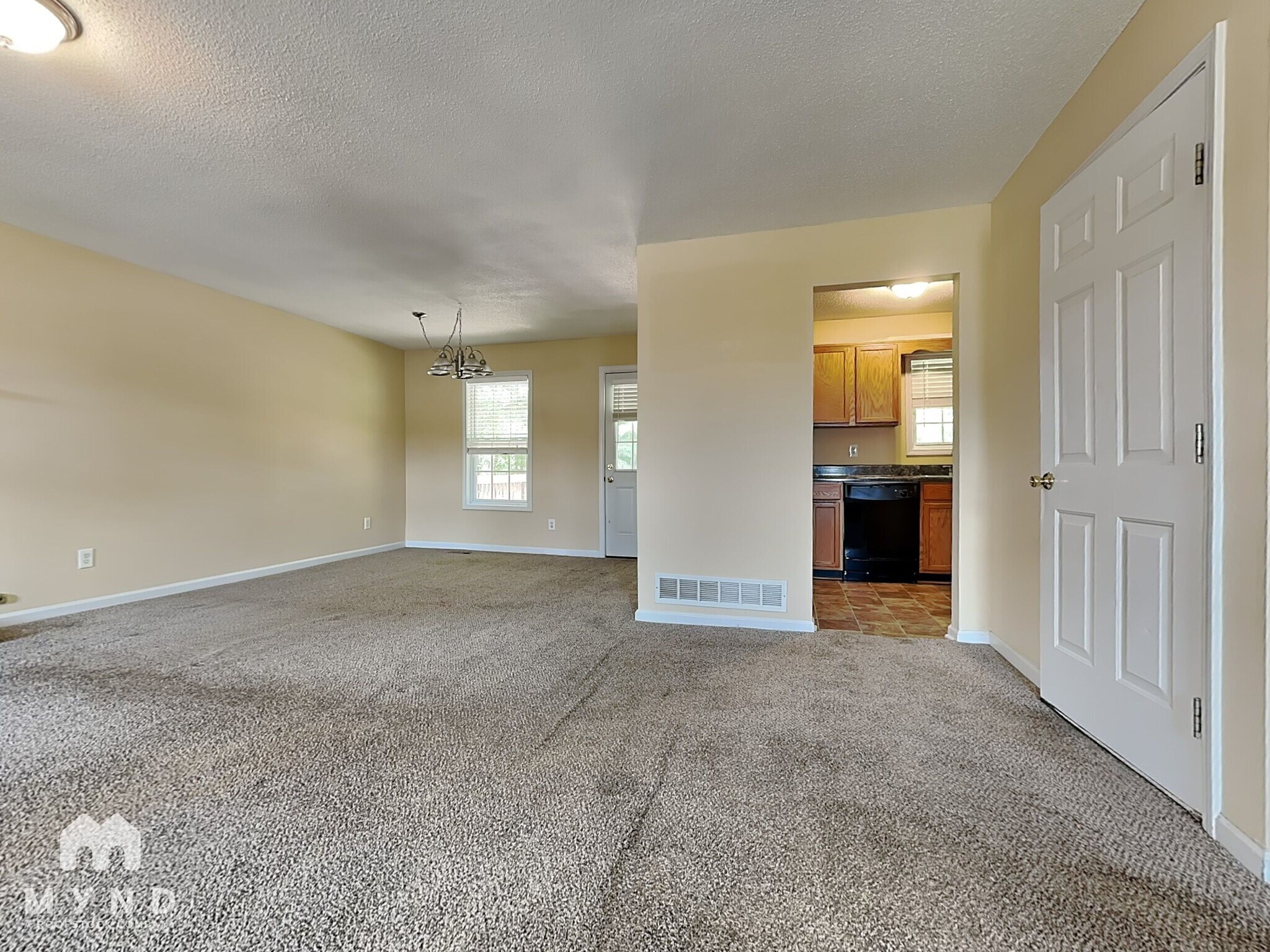 Building Photo - 413 River Trace Dr