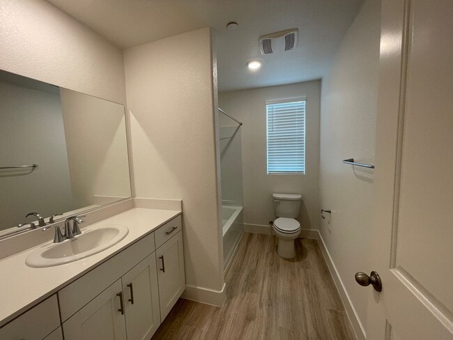 Building Photo - 6156 Olive Pl
