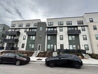 Building Photo - Modern 3-Bedroom Condo in Adventurous Daybreak!