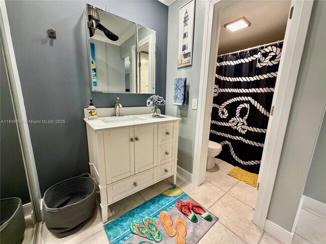 Building Photo - 1480 S Ocean Blvd