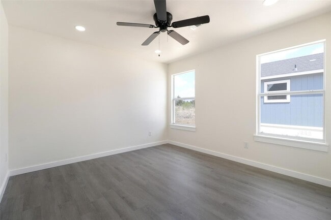 Building Photo - 1087 Schubert Ln