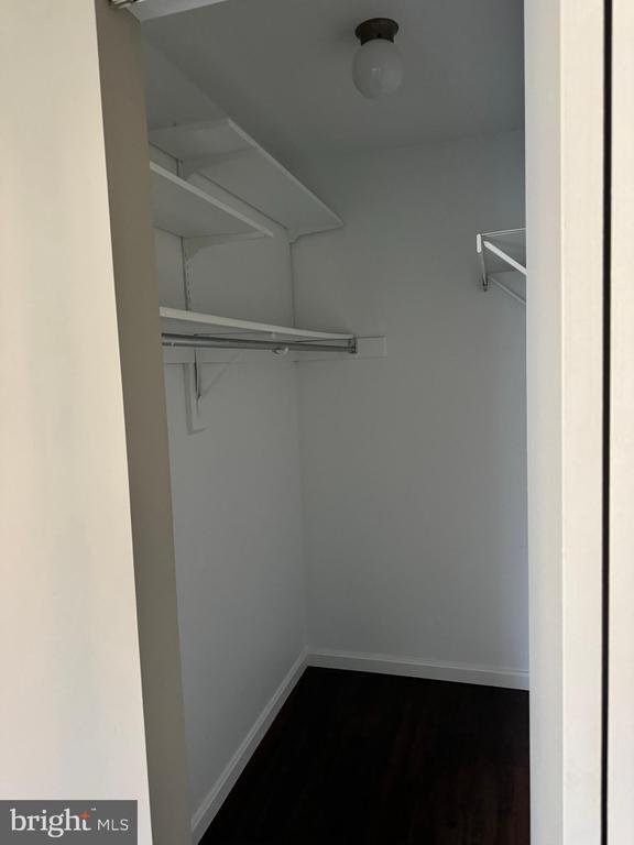 Building Photo - 168 VALLEY GREENE Cir