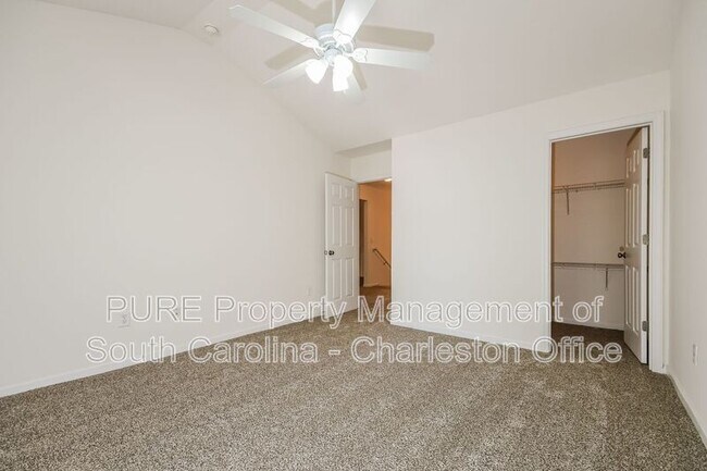 Building Photo - 169 Dorothy Dr