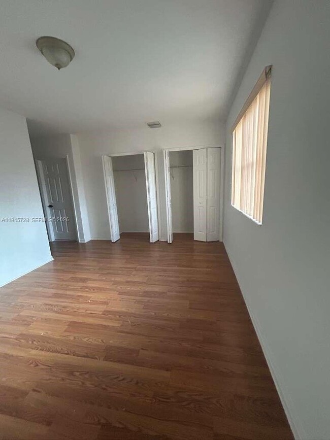 Building Photo - 760 SW 6th Ct