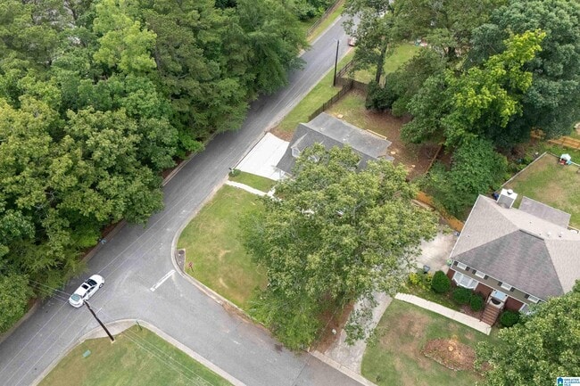 Building Photo - 5100 Weatherford Dr