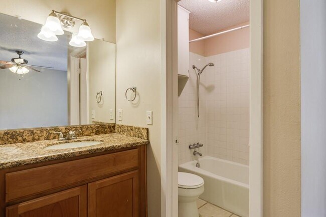 Building Photo - 11227 Henge Dr