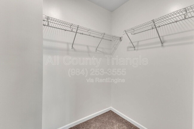 Building Photo - 1121 Latitude Dr