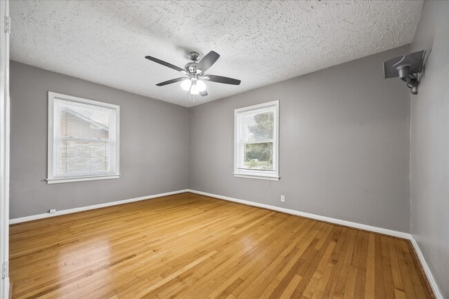 Building Photo - 207 Eldridge Rd