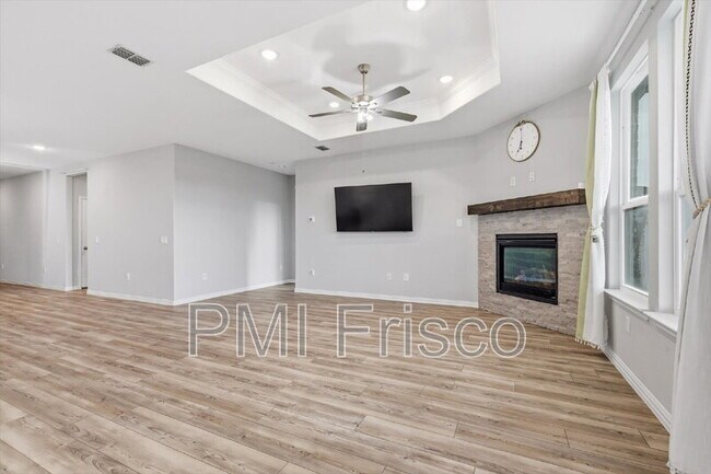 Building Photo - 817 Adelyn St