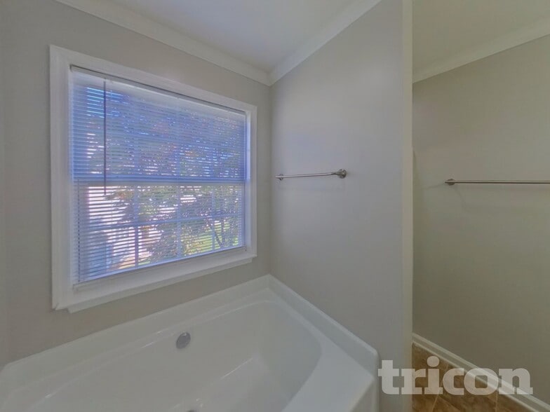 Building Photo - 8731 Water Iris Ct